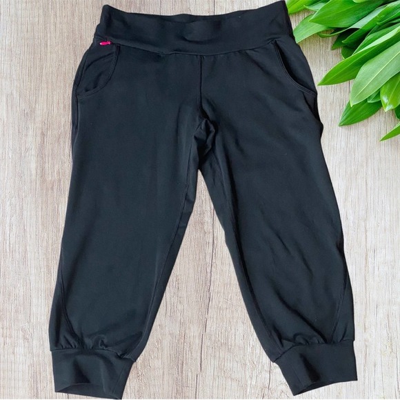 The North Face Pants - The North Face Black Pink Zip Wide Cuff Capri Leggings Size XS